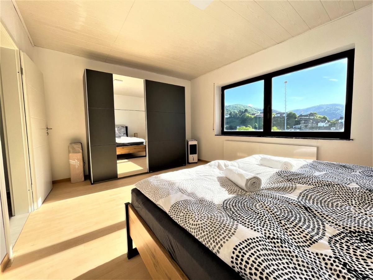Appartamento Traumaussicht Kamin Balkon Burgblick 65 Zoll Tv Netflix Sky Joyn Lindenplatz Bullay Esterno foto