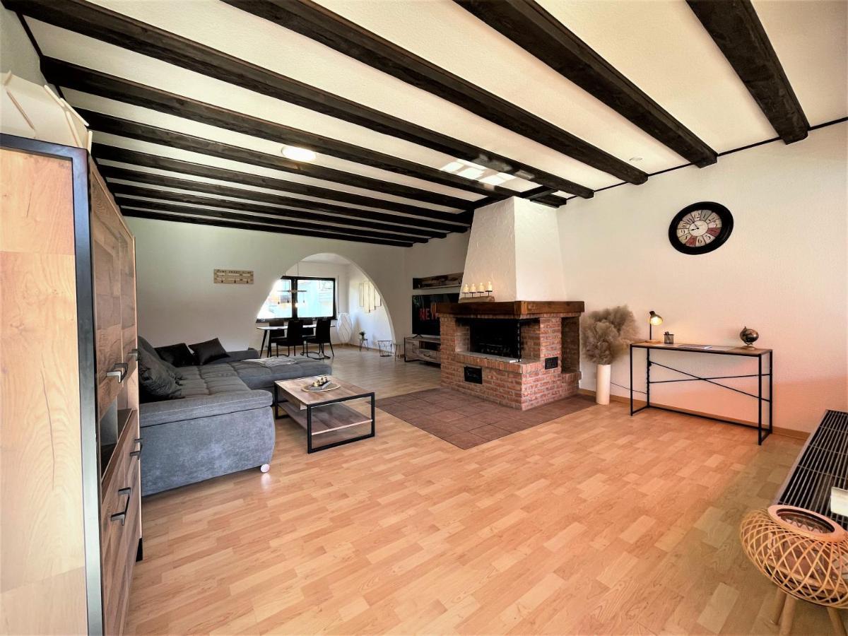 Appartamento Traumaussicht Kamin Balkon Burgblick 65 Zoll Tv Netflix Sky Joyn Lindenplatz Bullay Esterno foto
